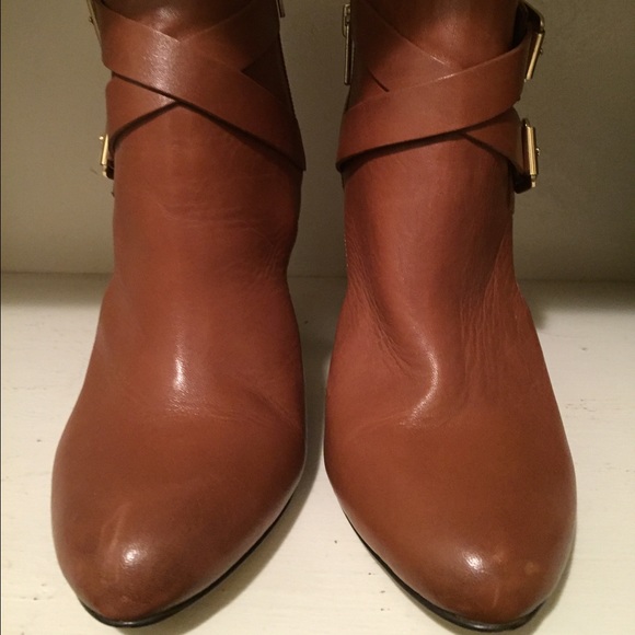Round Toe, Stacked Heel, Leather Bootie - Picture 3 of 4